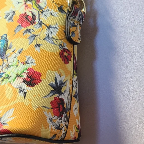 Steve Madden Floral Dome Crossbody Bag - Picture 3 of 8